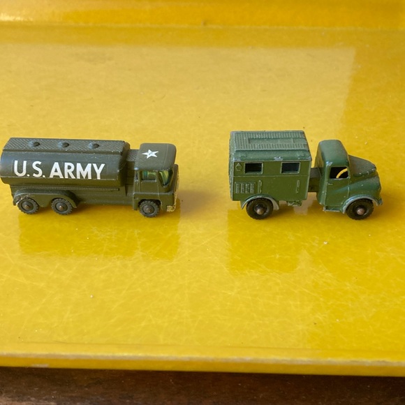 Set of two vintage die cast military army trucks vehicles made in Great Britain - Picture 2 of 16